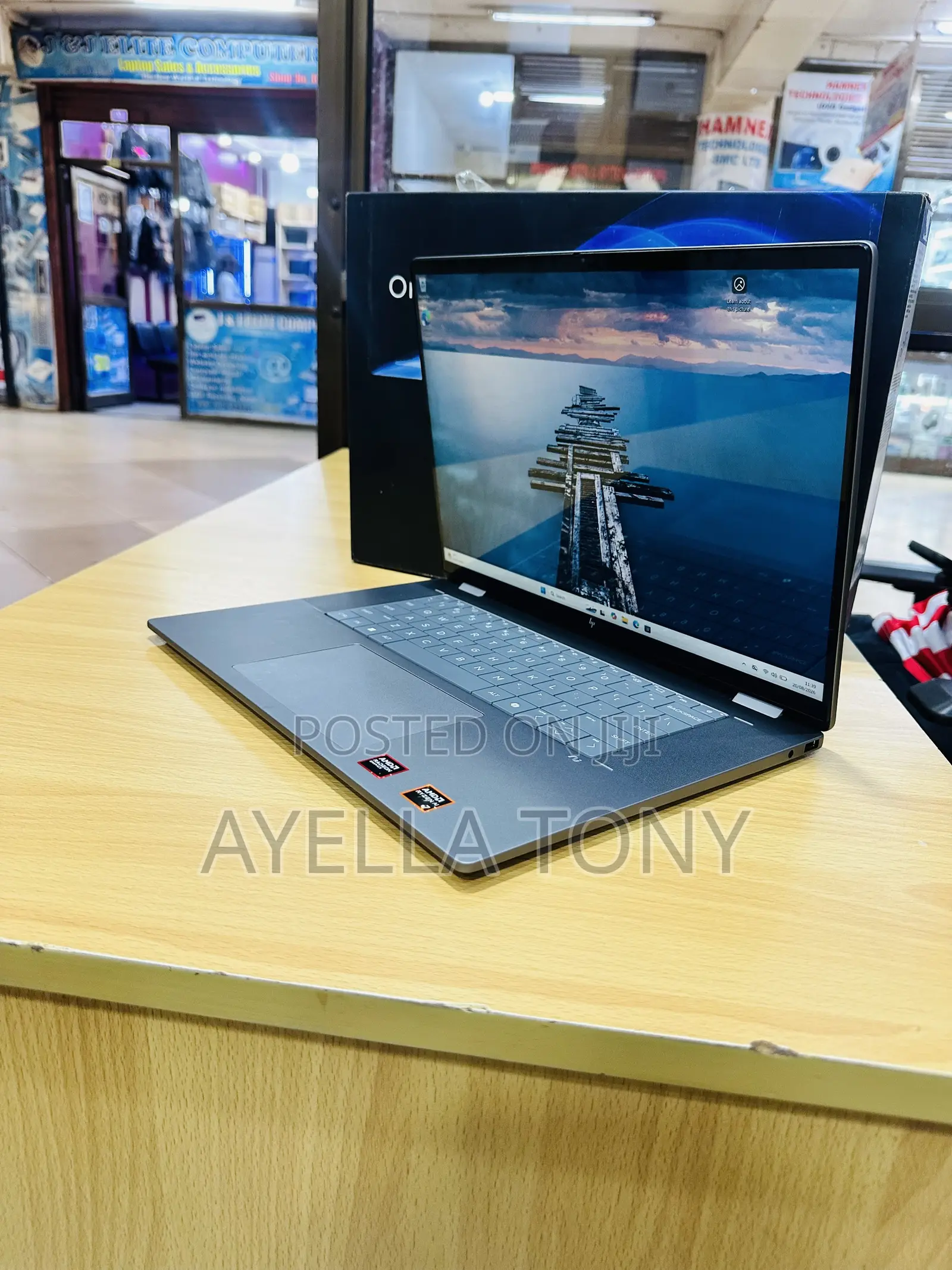 New Laptop HP OmniBook X Flip 16" 16GB AMD Ryzen 7 SSD 2T