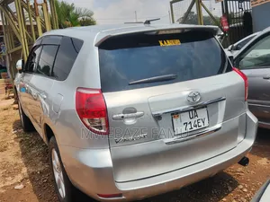 Toyota Vanguard 2009 Silver