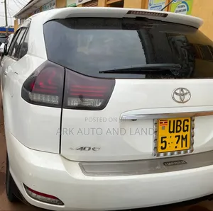 Toyota Harrier 2005 White