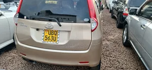 Toyota Passo Sette 2008 Silver
