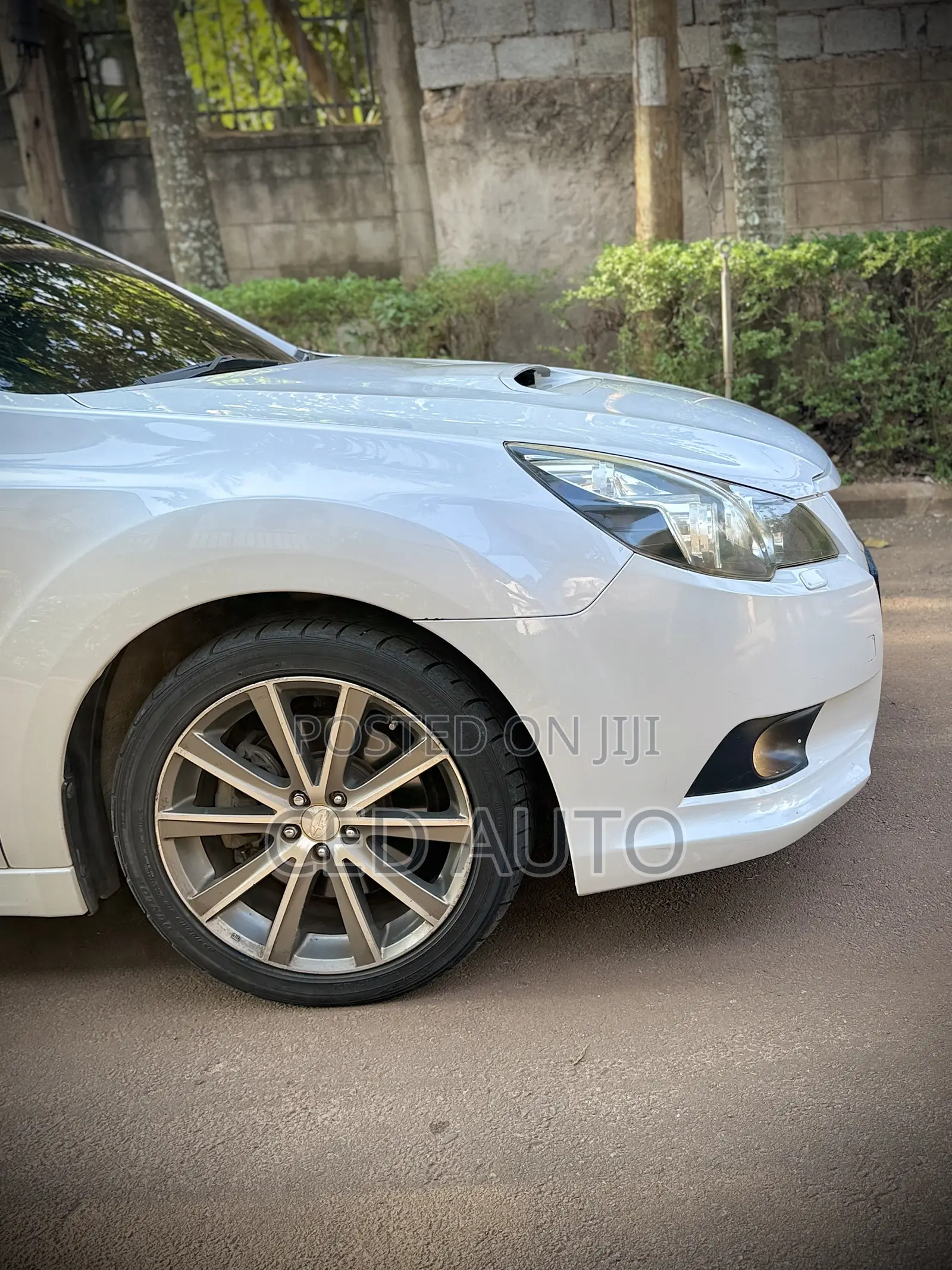 Subaru Legacy 2011 White
