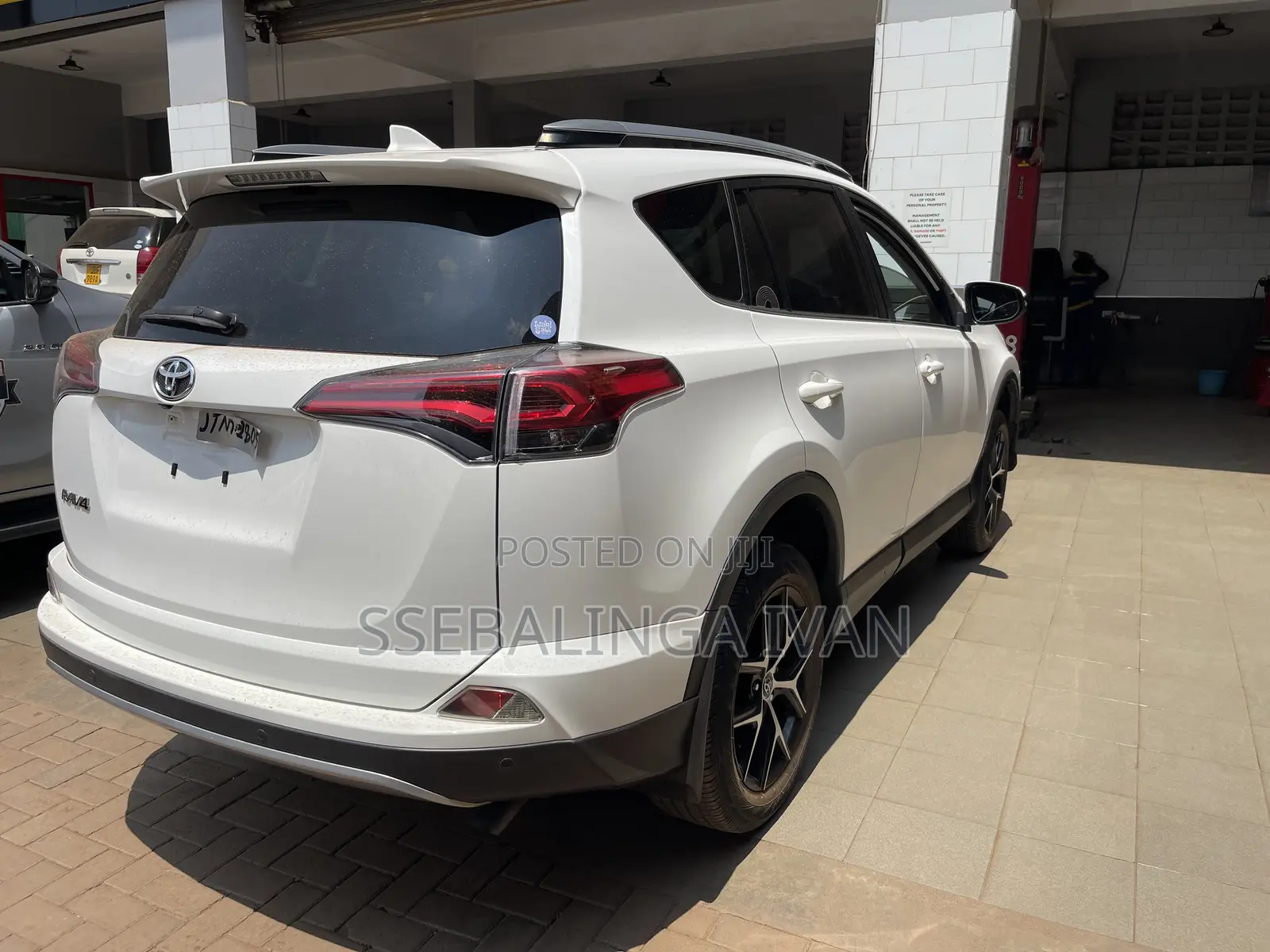 Toyota RAV4 2018 White