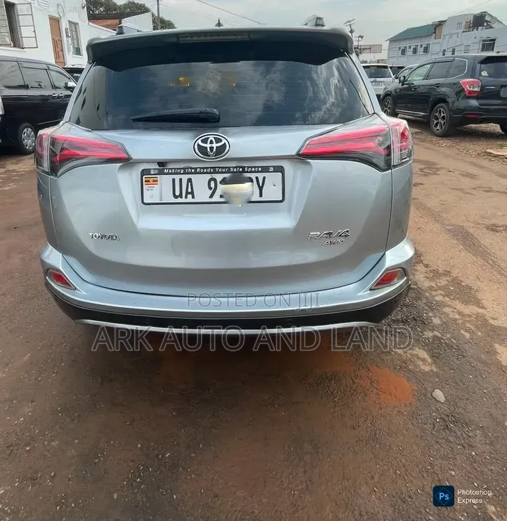 Toyota RAV4 2016 Gray