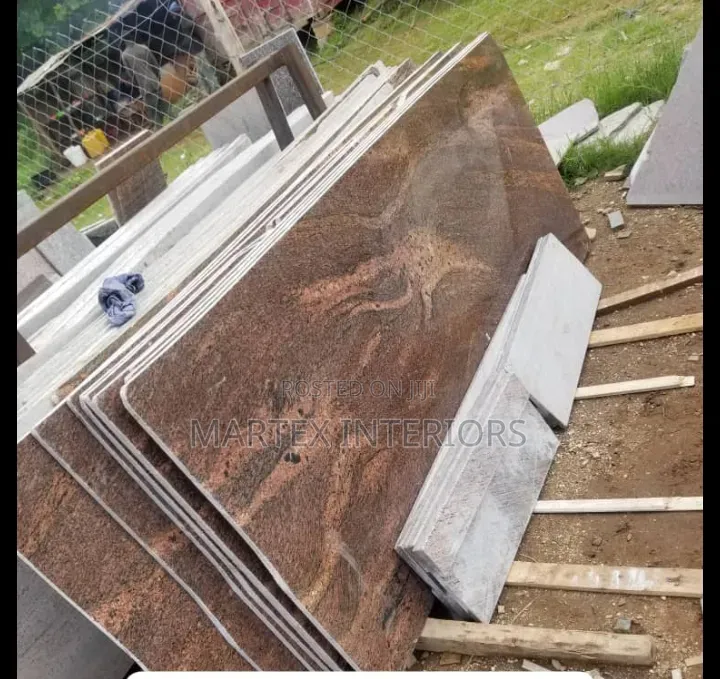 Ugandan Paradiso Granite