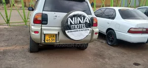Toyota RAV4 2006 Silver