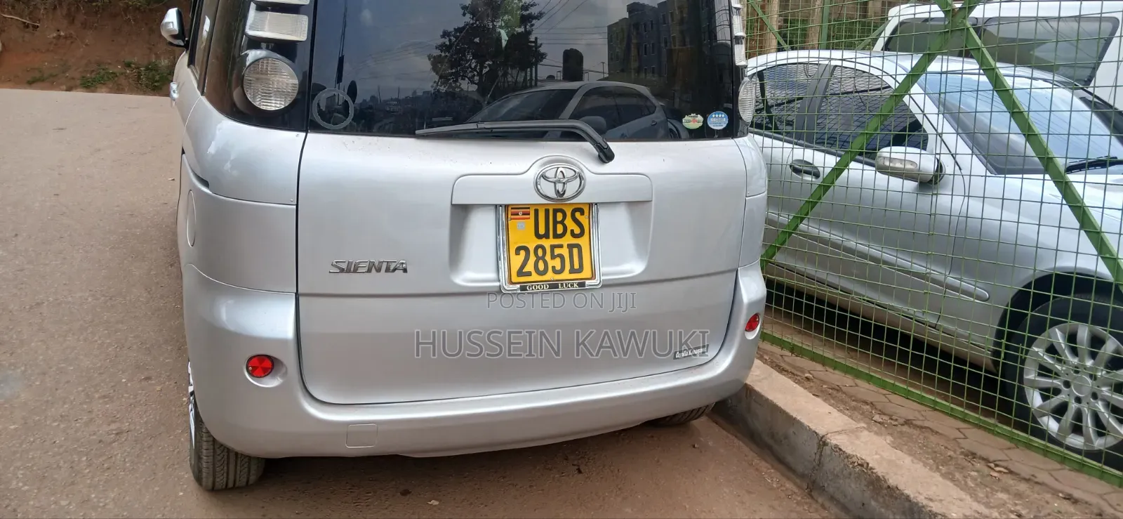 Toyota Sienta 2008 Silver