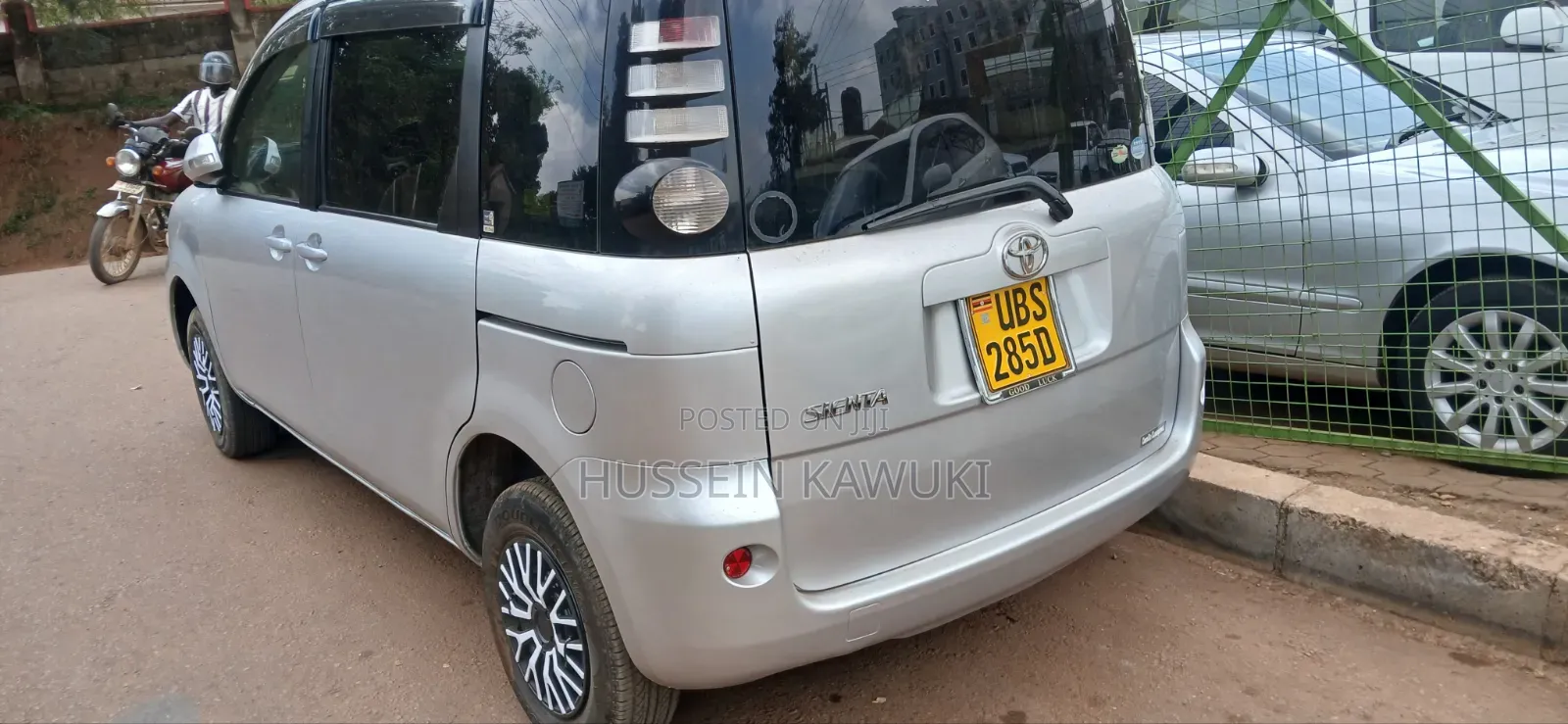 Toyota Sienta 2008 Silver