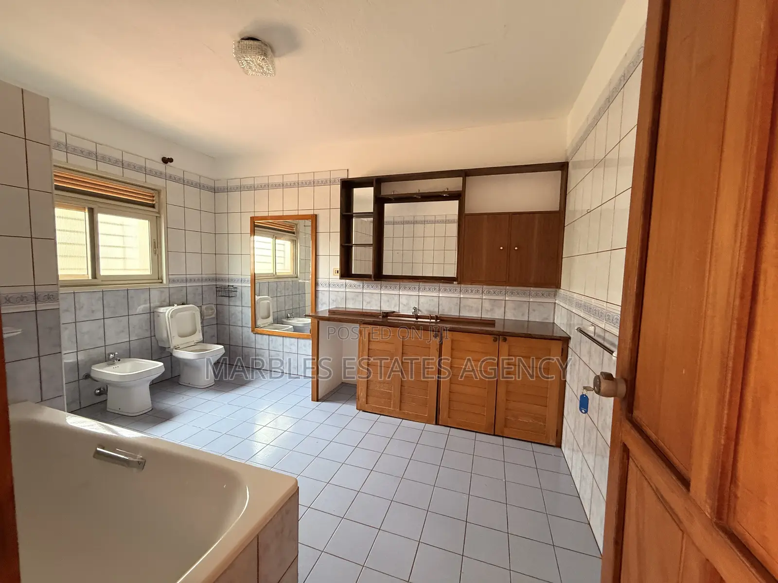 5bdrm House in Mbuya, Central Division for rent