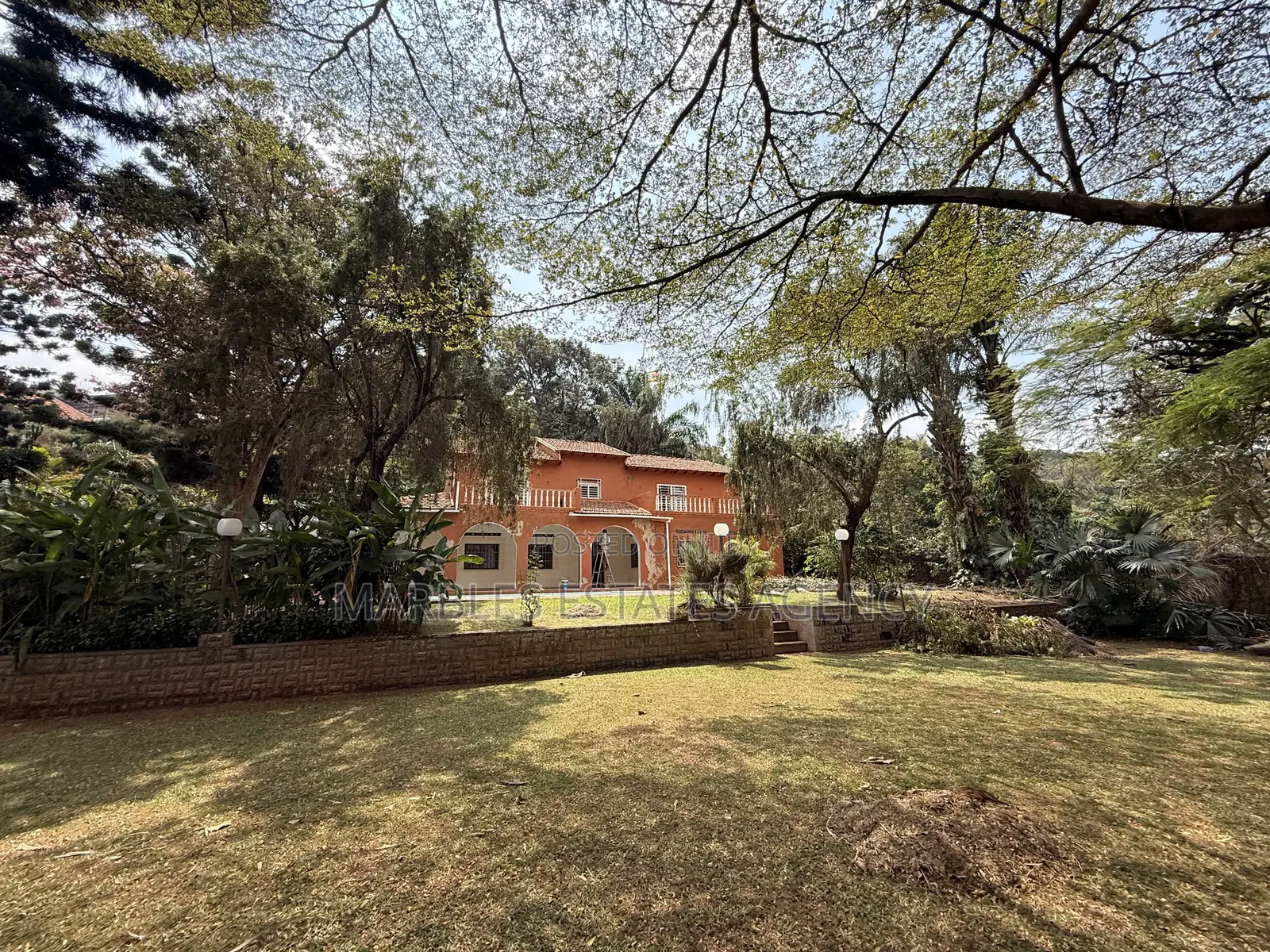 5bdrm House in Mbuya, Central Division for rent