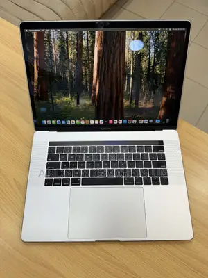 Laptop Apple MacBook 2018 32GB Intel Core i7 SSD 512GB