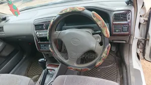 Toyota Corona Premio 2000 White