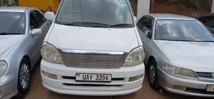 Toyota Regius 1998 White