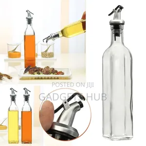 2Pcs Glass Oil Bottles and Dispensers ( 500mls Each)