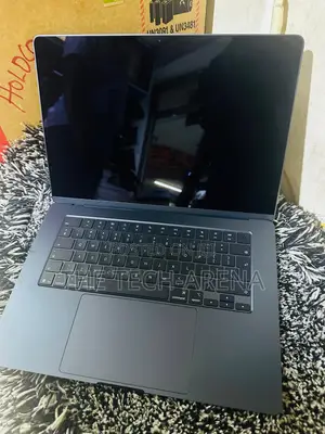 New Laptop Apple MacBook Air 2025 M4 16GB Apple M4 SSD 512GB
