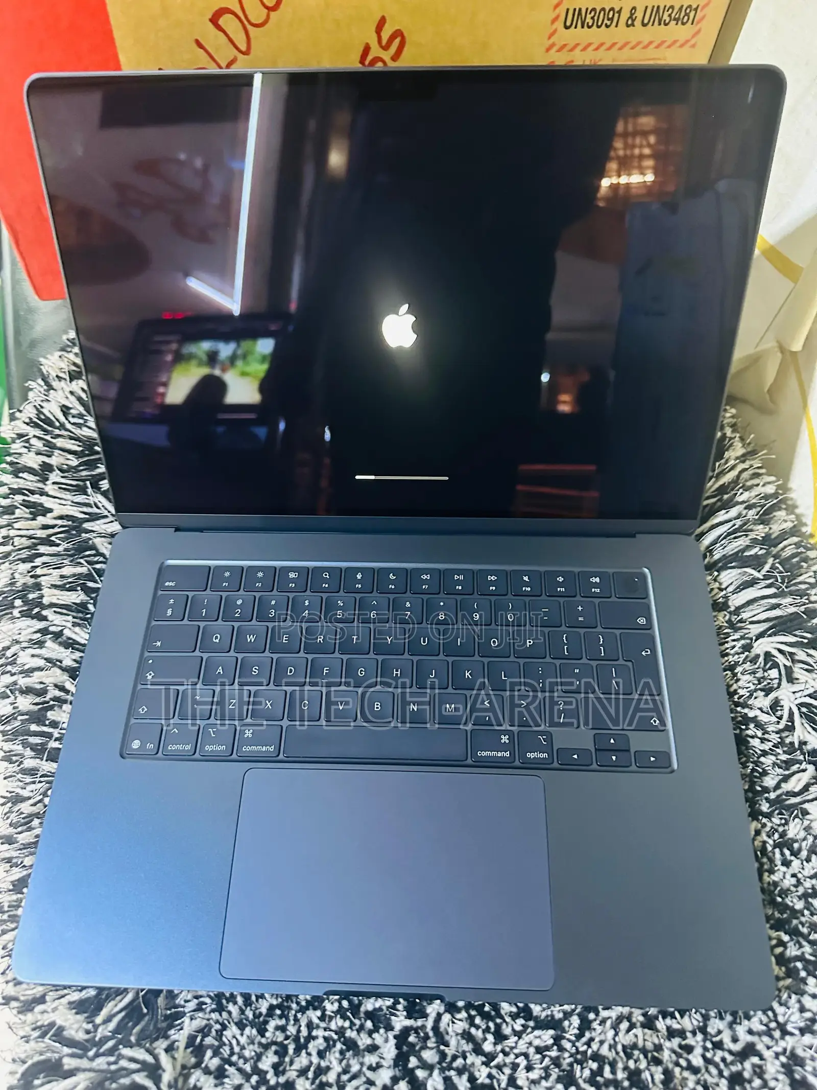 New Laptop Apple MacBook Air 2025 M4 16GB Apple M4 SSD 512GB