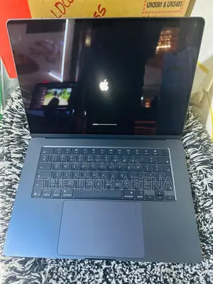 New Laptop Apple MacBook Air 2025 M4 16GB Apple M4 SSD 512GB