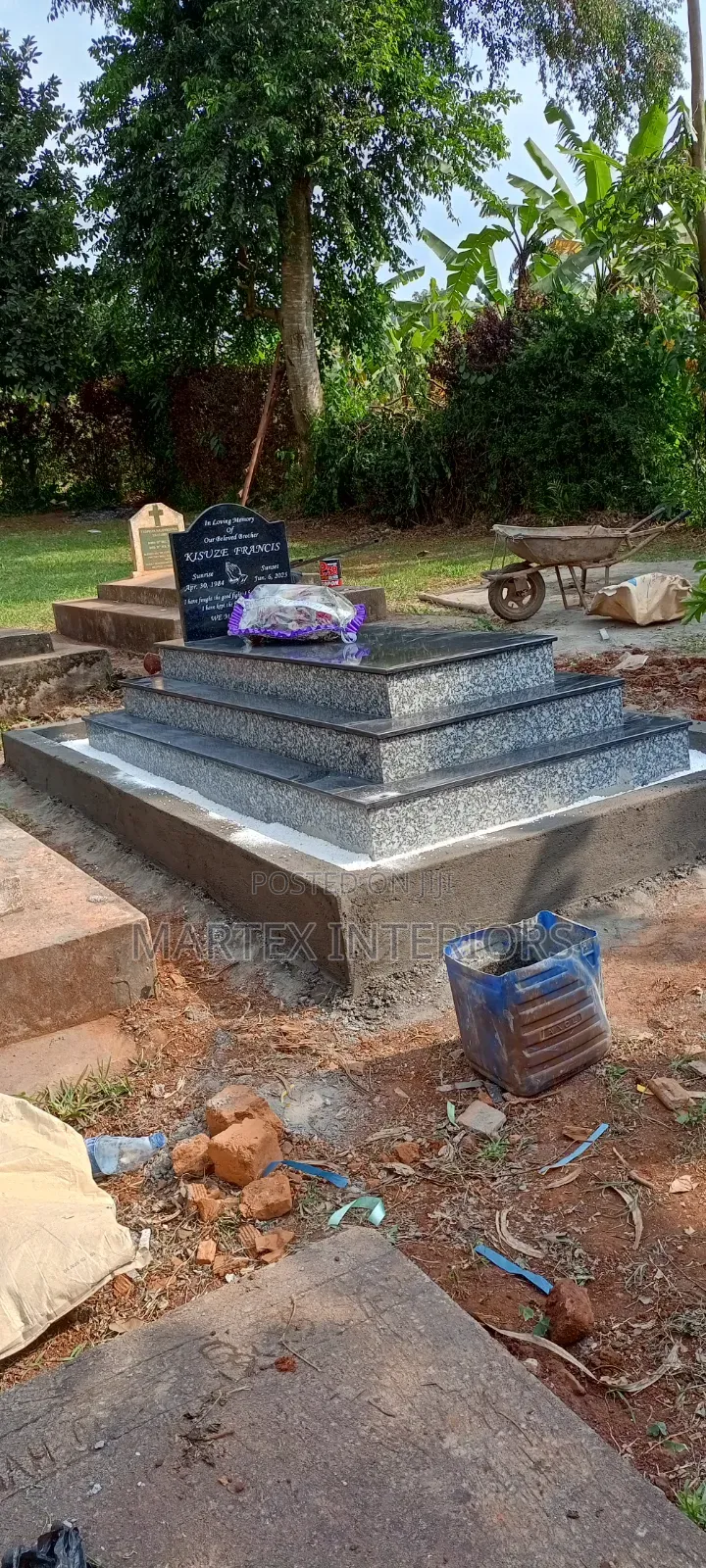 Black Galaxy Cotton White Granite Grave Yard Finish