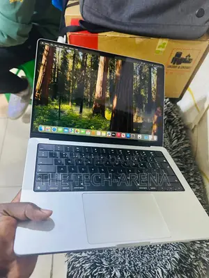 New Laptop Apple MacBook Pro 2021 M1 16GB Apple M1 Pro SSD 512GB
