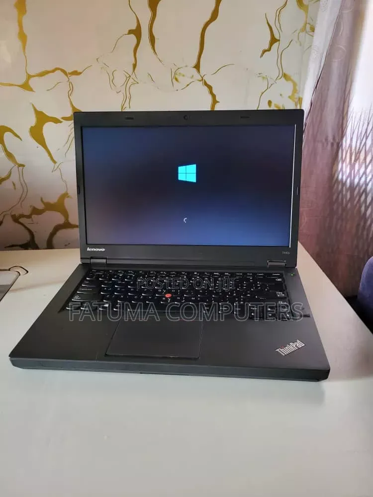 Laptop Lenovo ThinkPad T460s 8GB Intel Core i5 HDD+SSD 350GB