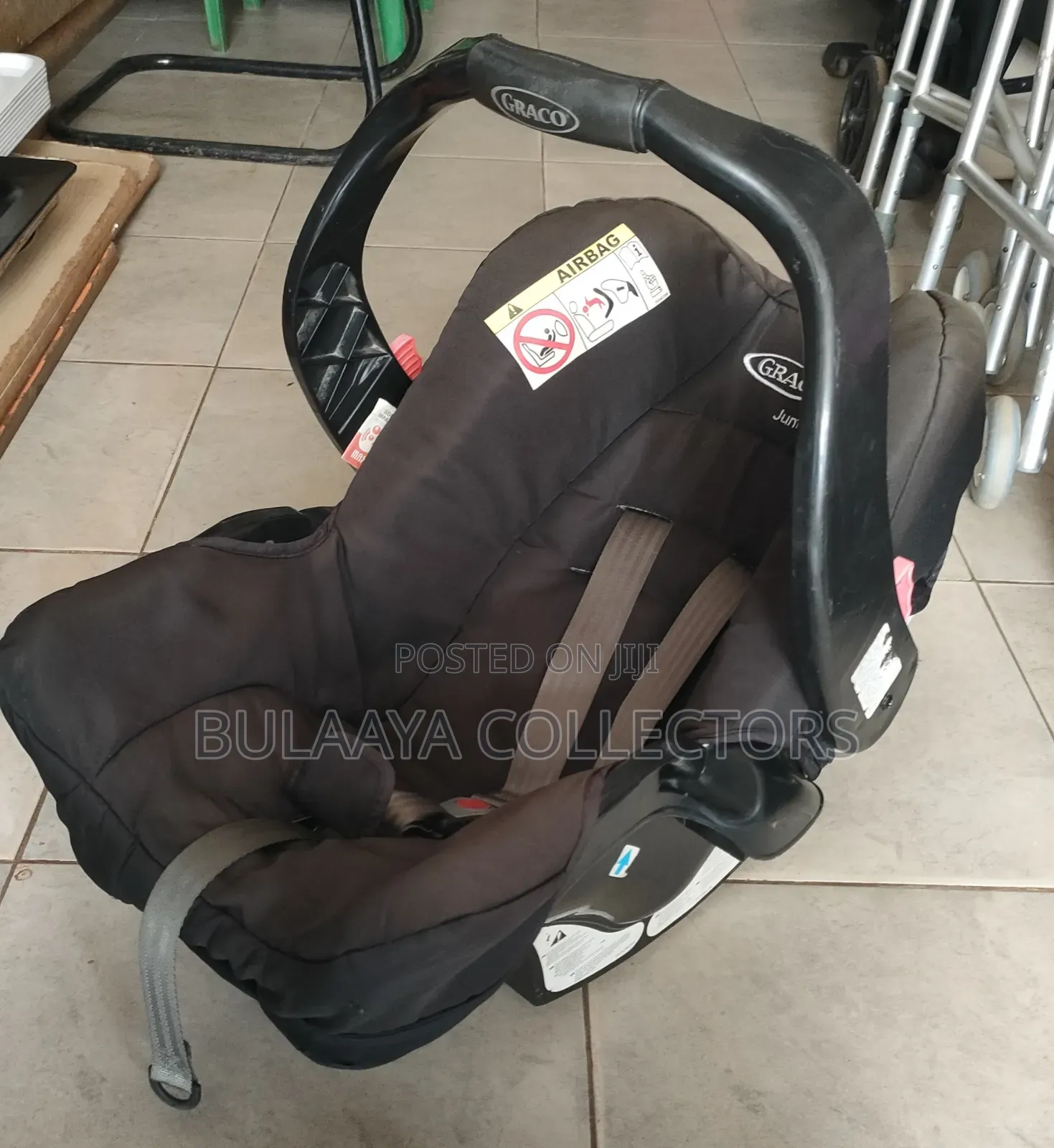 UK Used Black Graco Junior Rear-Facing Infant Car Seat.