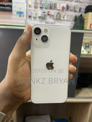 Apple iPhone 13 128 GB White