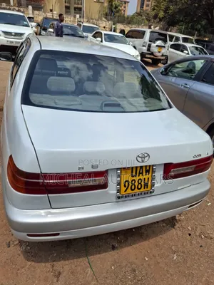 Toyota Corona Premio 2000 White