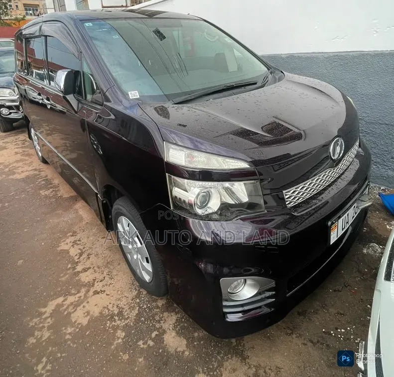 Toyota Noah 2012 Black