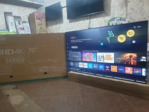 Its Hisense 70" Smart Flat Screen