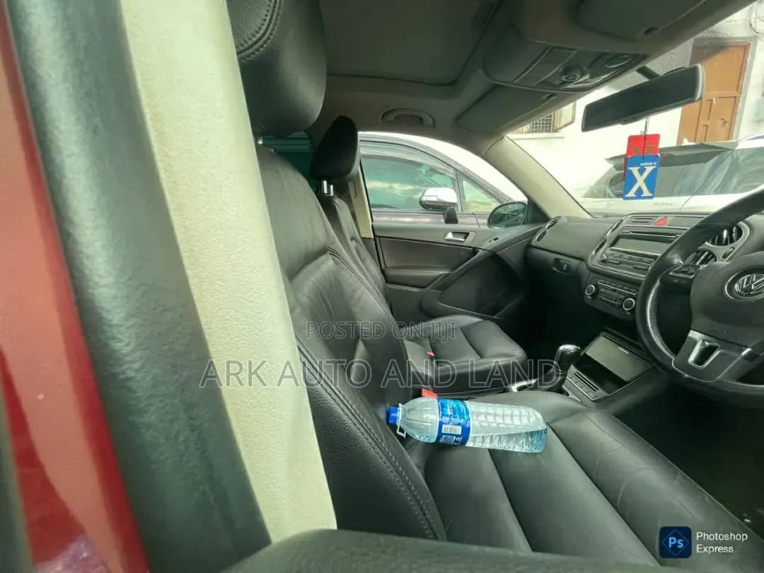Volkswagen Tiguan 2007 Red