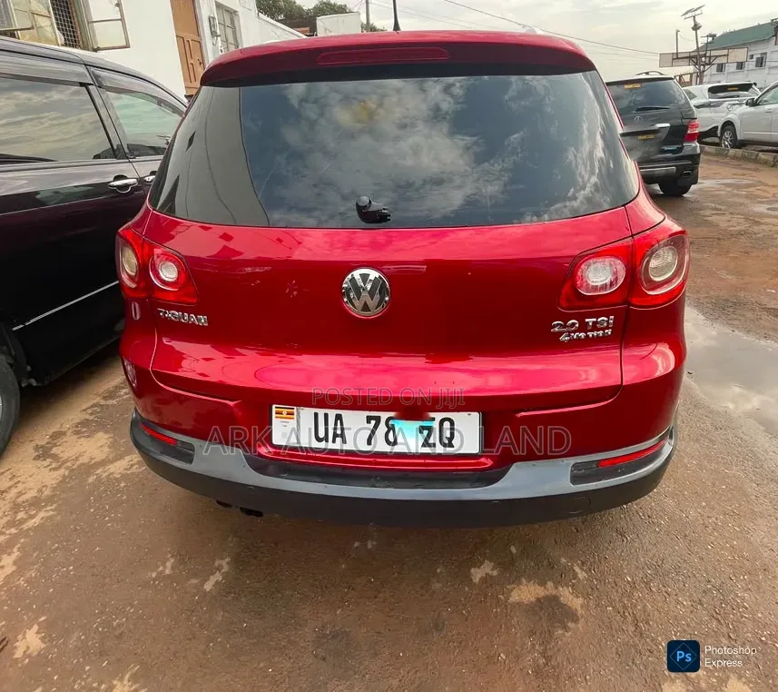 Volkswagen Tiguan 2007 Red