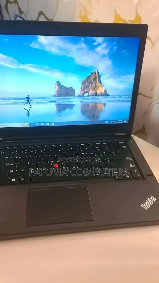 Laptop Lenovo ThinkPad T440p 8GB Intel Core i5 HDD+SSD 320GB