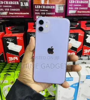 Apple iPhone 11 64 GB Purple