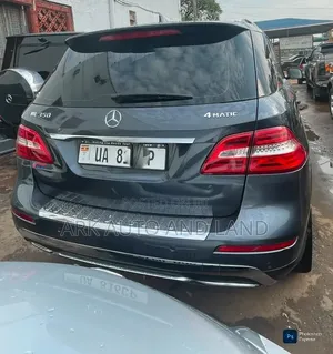 Mercedes-Benz M Class 2013 Black