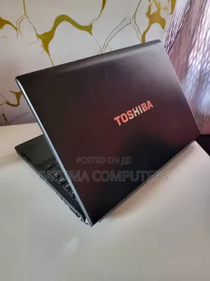 Laptop Toshiba Portege R930 8GB Intel Core i5 HDD+SSD 250GB
