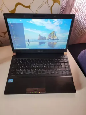 Laptop Toshiba Portege R930 8GB Intel Core i5 HDD+SSD 250GB