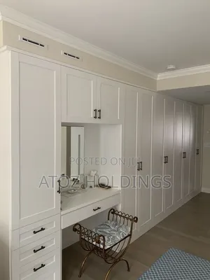 Wardrobes/Britain Wardrobes in Any Colour 975,000/- Per Running Meter