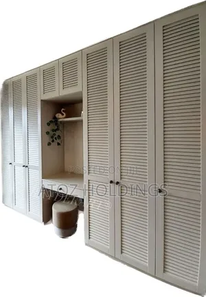 Wardrobes/Britain Wardrobes in Any Colour 975,000/- Per Running Meter