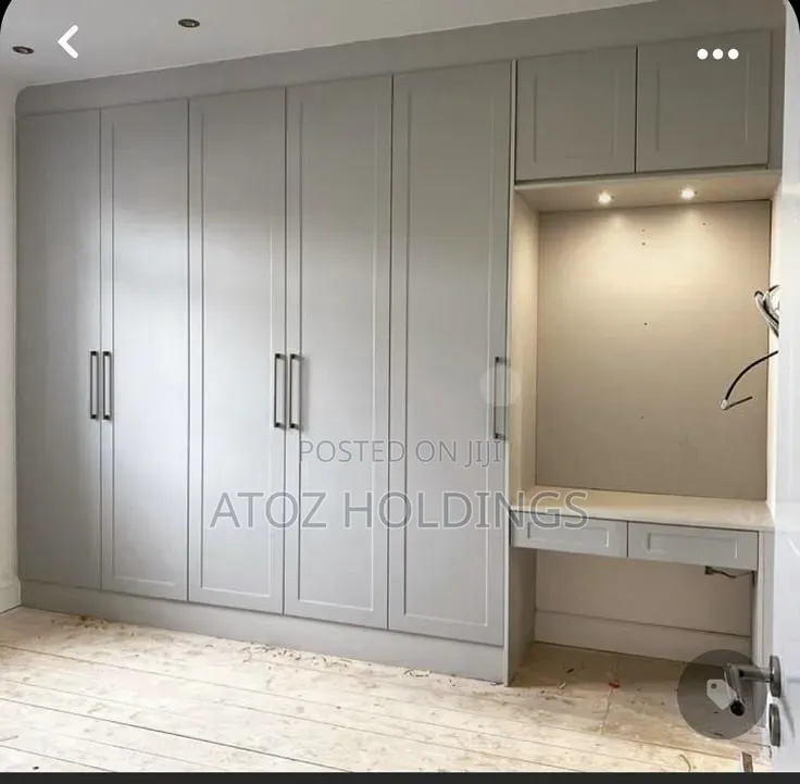 Wardrobes/Britain Wardrobes in Any Colour 975,000/- Per Running Meter