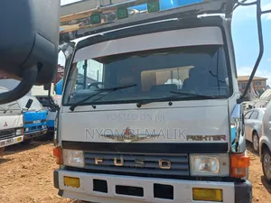 Fuso Tipper