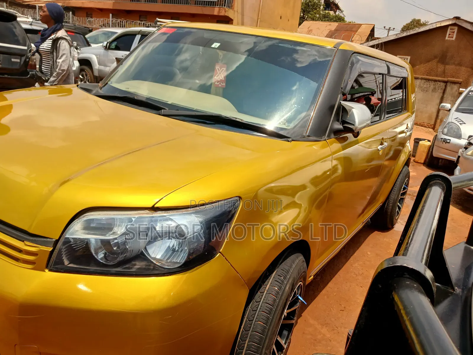 Toyota Rumion 2024 Gold