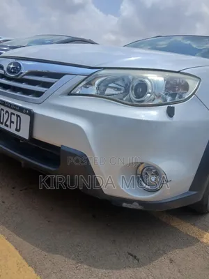 Subaru Legacy 2012 White