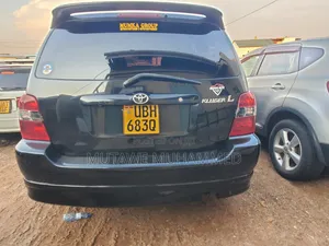 Toyota Kluger 2009 Black