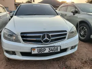Mercedes-Benz C200 2011 White