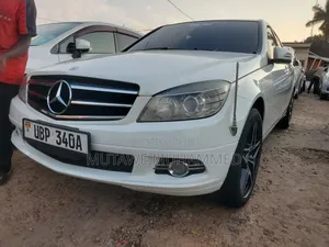 Mercedes-Benz C200 2011 White
