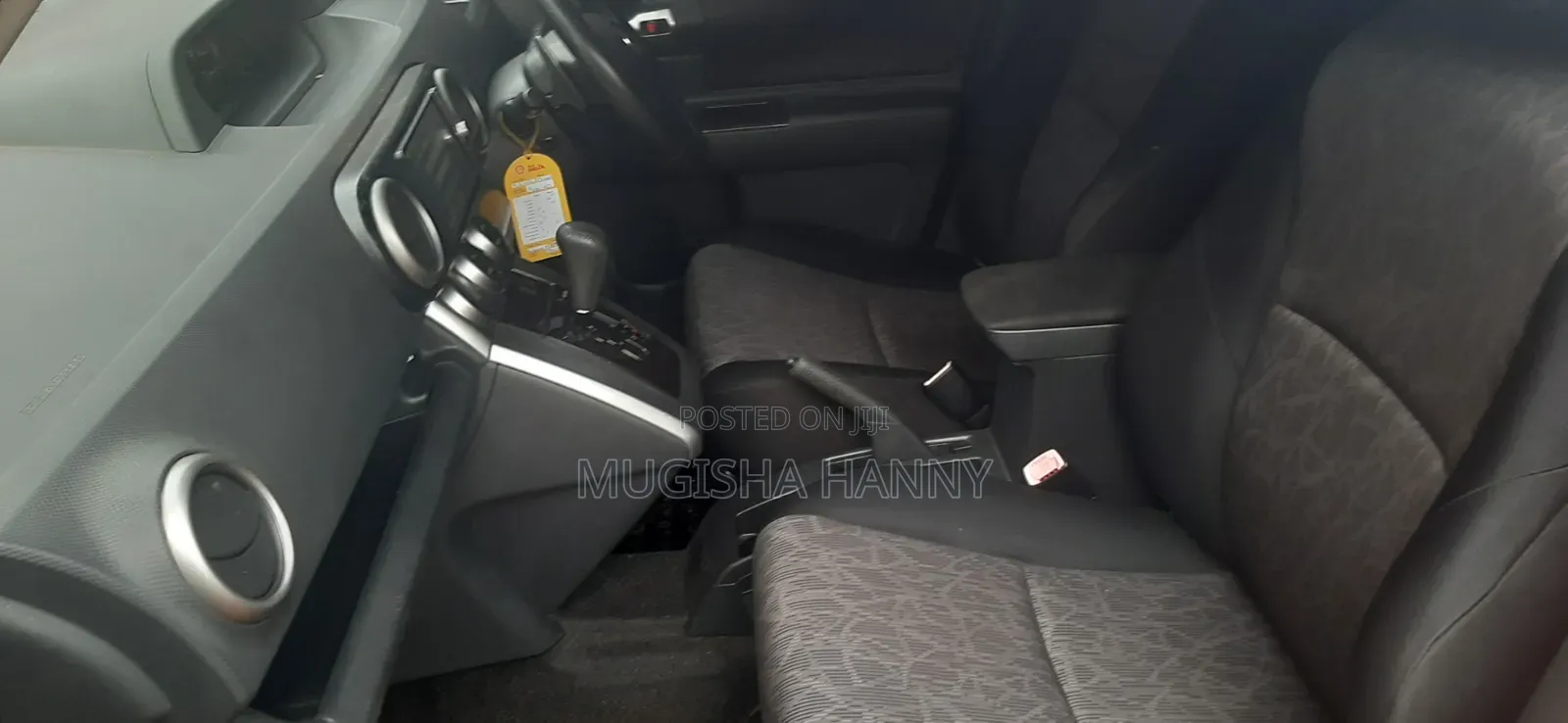 Toyota Corolla Rumion 2010 Maroon