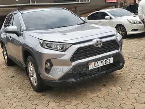 Toyota RAV4 2017 Silver