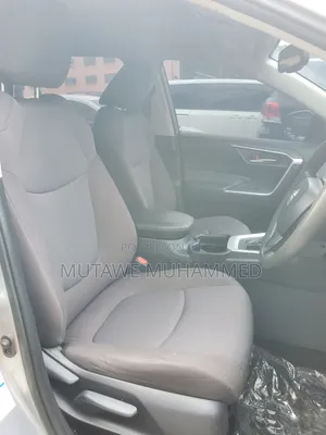 Toyota RAV4 2017 Silver