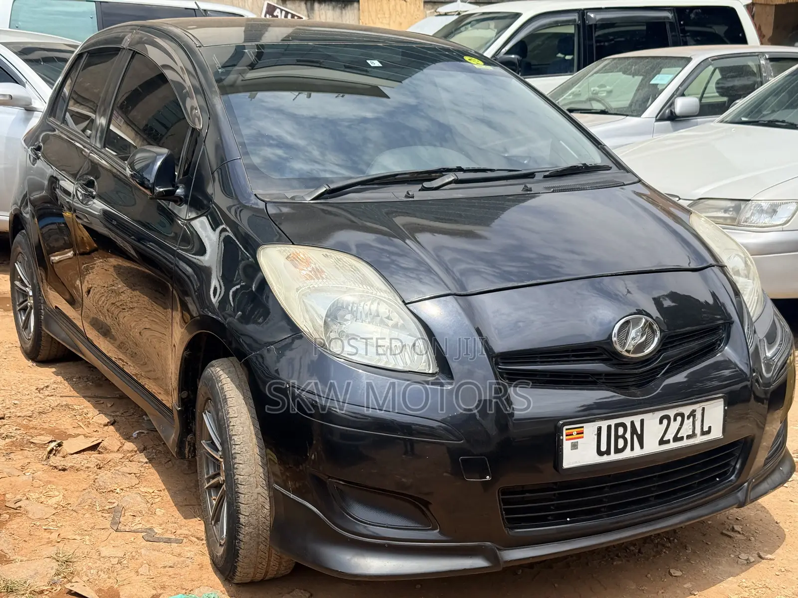 Toyota Vitz 2009 Black
