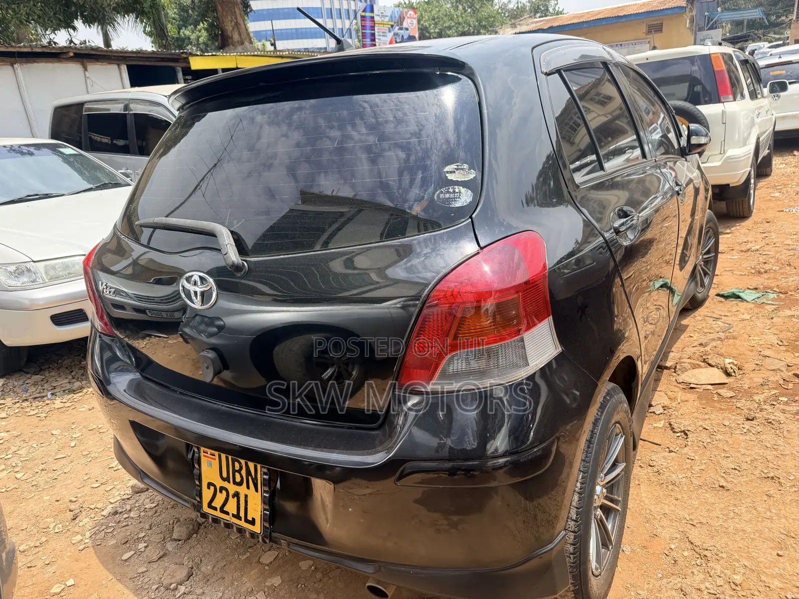 Toyota Vitz 2009 Black