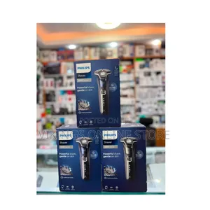 PHILIPS Series 5000 S5885/10 Wet and Dry Rotary Shaver